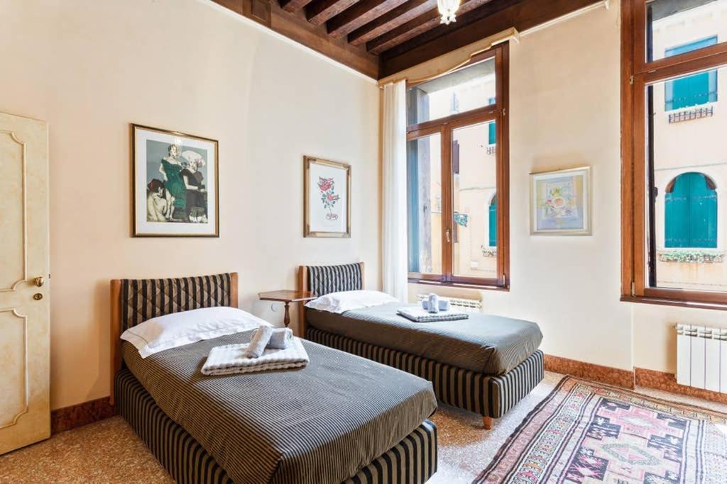 Doge Palace Luxury Apartment - Cannaregio Венеція Екстер'єр фото