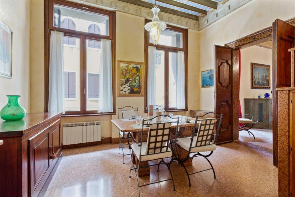 Doge Palace Luxury Apartment - Cannaregio Венеція Екстер'єр фото