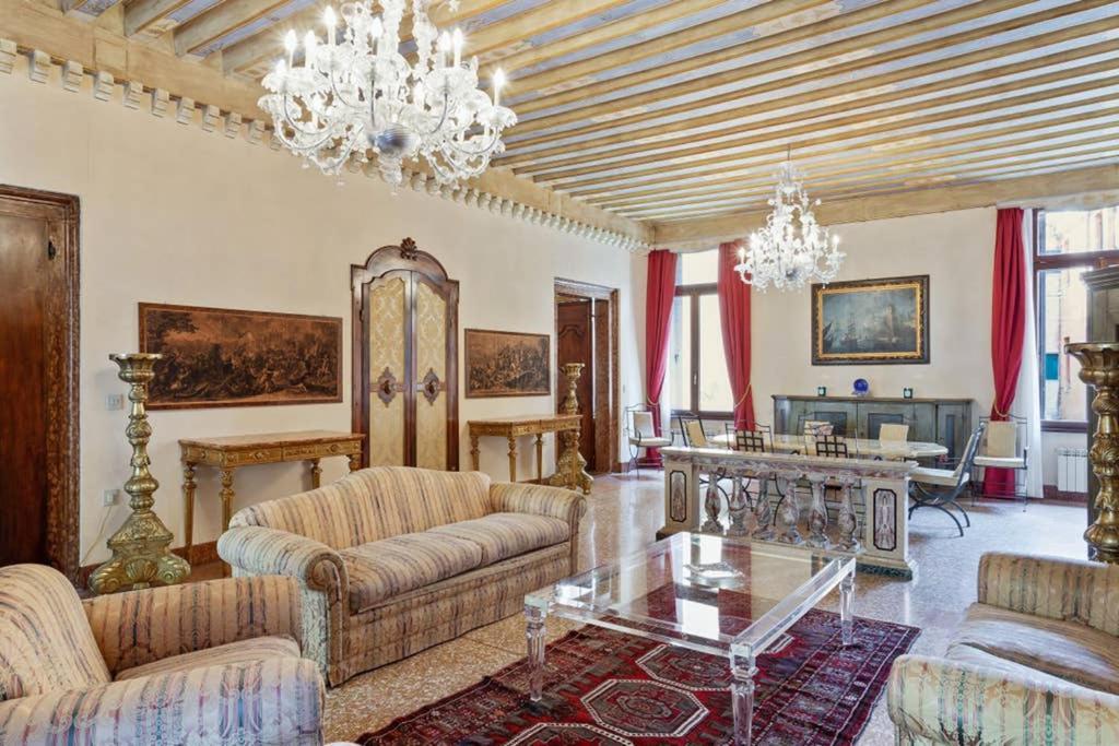 Doge Palace Luxury Apartment - Cannaregio Венеція Екстер'єр фото