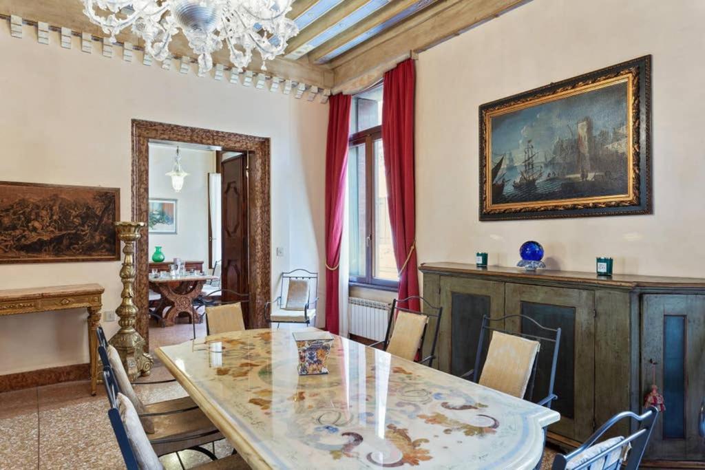 Doge Palace Luxury Apartment - Cannaregio Венеція Екстер'єр фото