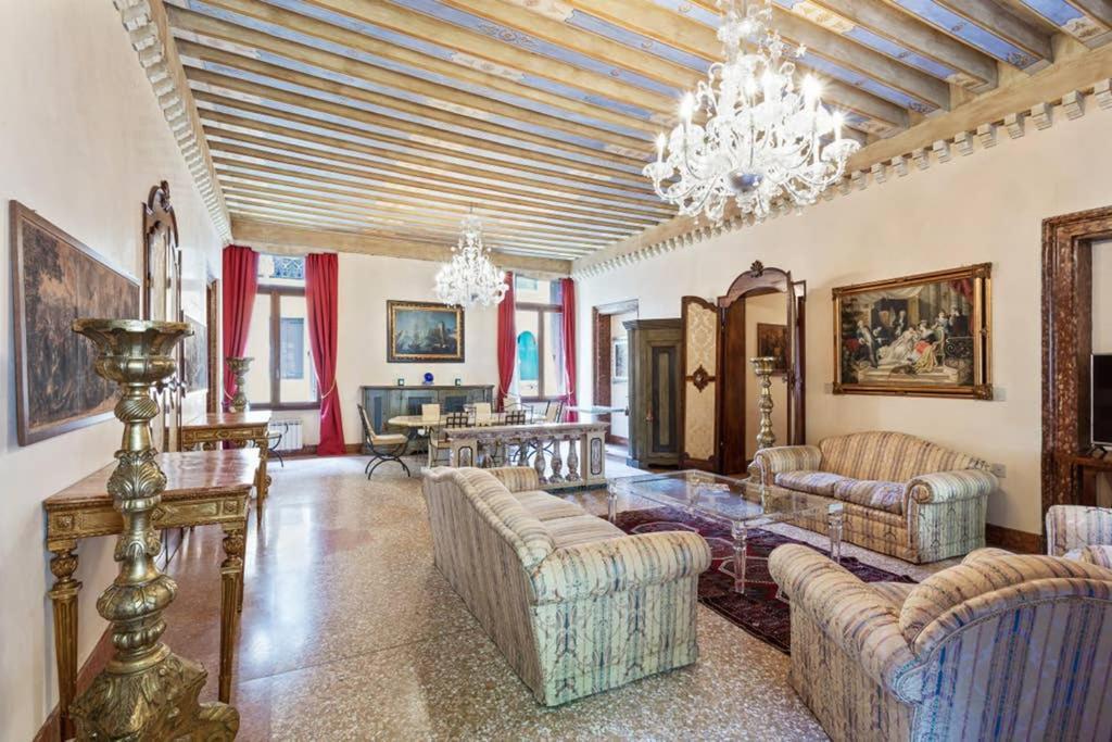 Doge Palace Luxury Apartment - Cannaregio Венеція Екстер'єр фото